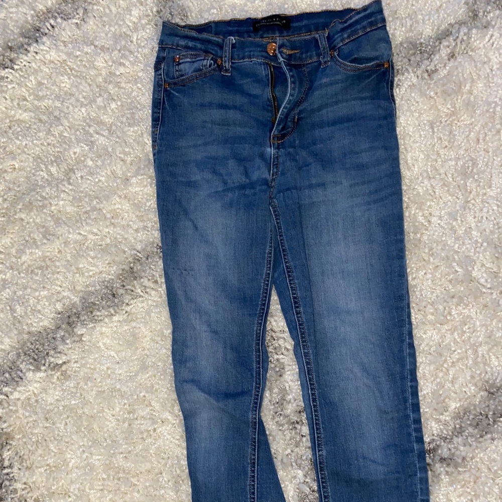 Skinny jeans. Size: 3